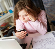 Teachers warn parents over smartphone dangers